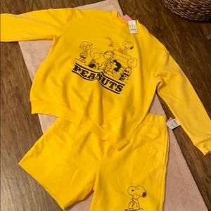 Peanut Brand Sweatshirt Short Set